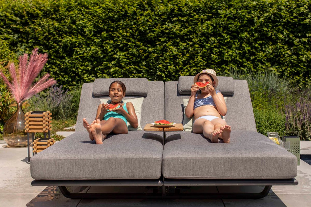 STAY FLEX Teak side table charcoal