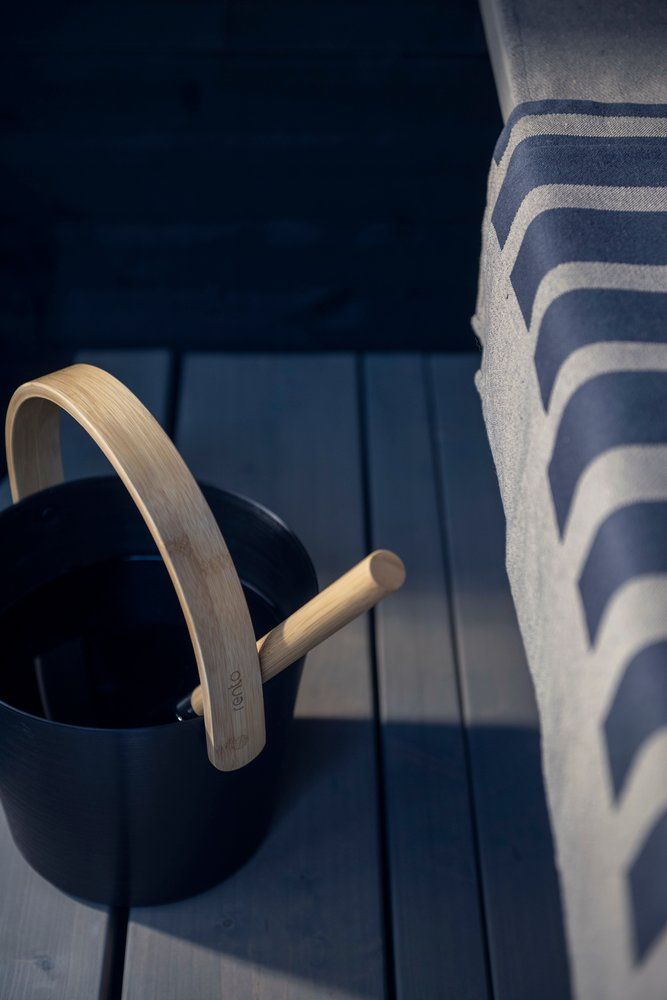 Bastuskopa i Svart Aluminium