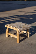 Root litet bord